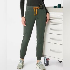 FIGS Women’s MOSS GREEN Sz S  Zamora Scrub Jogger Pants Regular Length